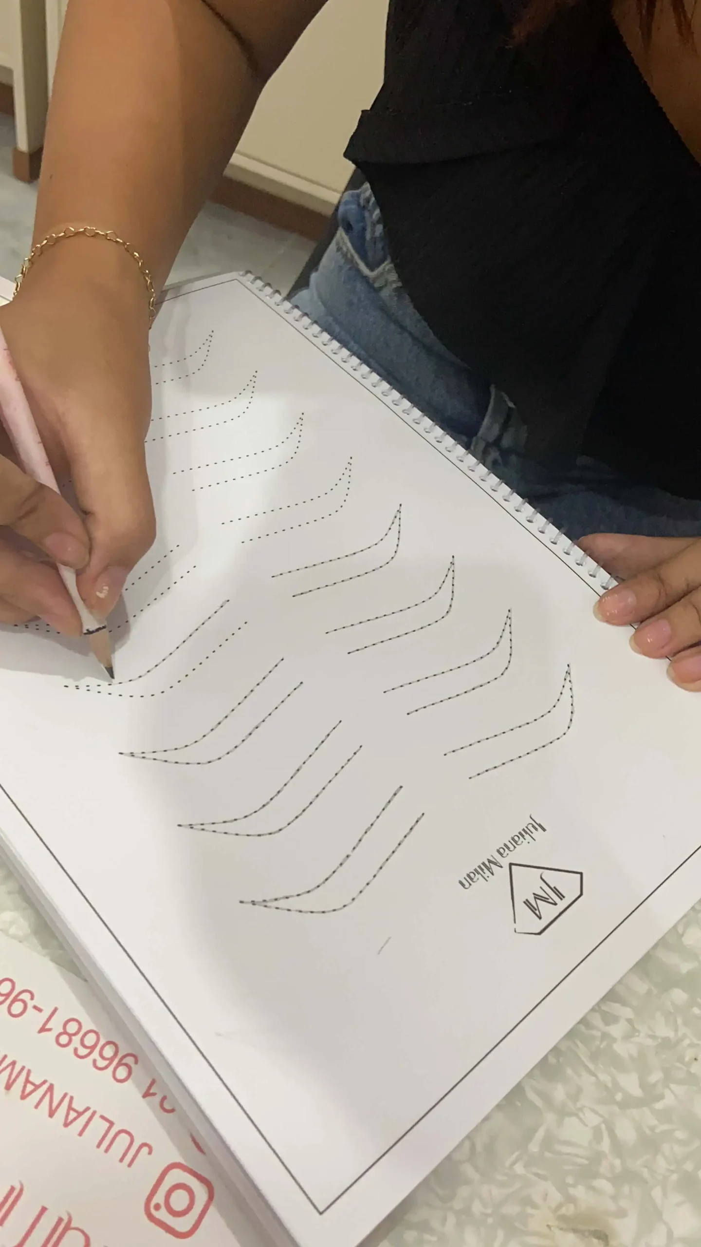 Curso design de sobrancelhas